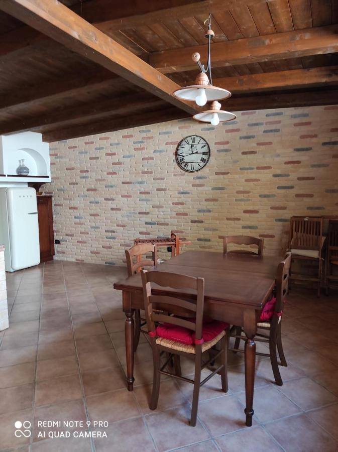 La Taverna Di Lulu Arnesano ภายนอก รูปภาพ